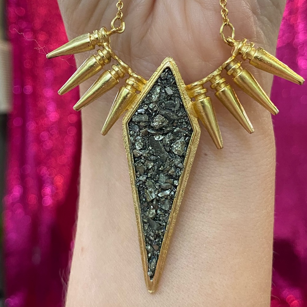Lady Grey statement necklace in gold